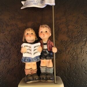 Hummel “Club” Celebrate With Song Boxed